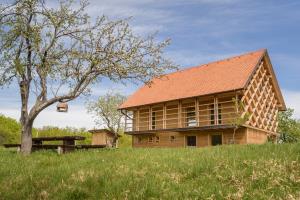 Cerckova domacija_april 2020_POMANJSANE-29-4